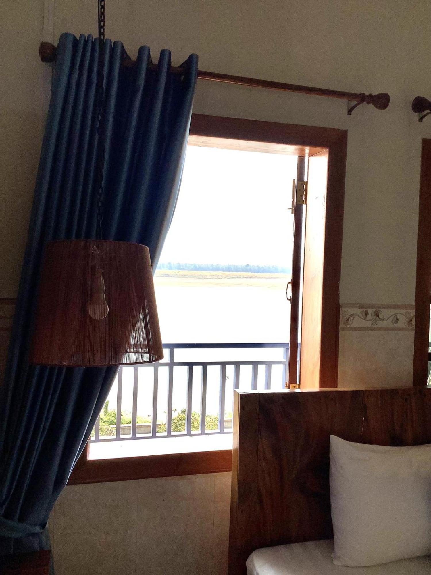 Hotel Le Tonle Krâchéh Zewnętrze zdjęcie