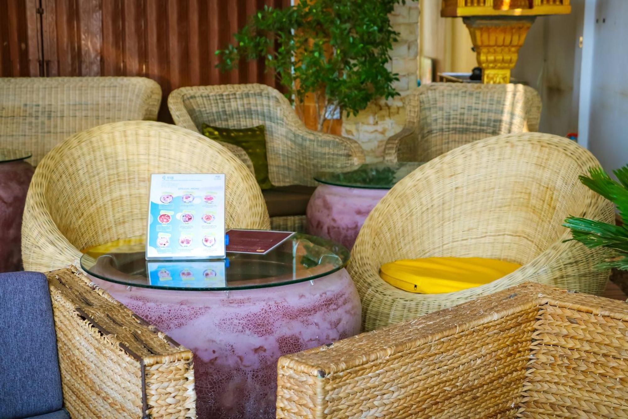 Hotel Le Tonle Krâchéh Zewnętrze zdjęcie