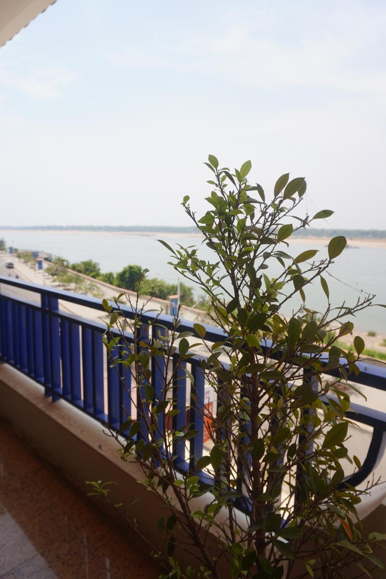 Hotel Le Tonle Krâchéh Zewnętrze zdjęcie